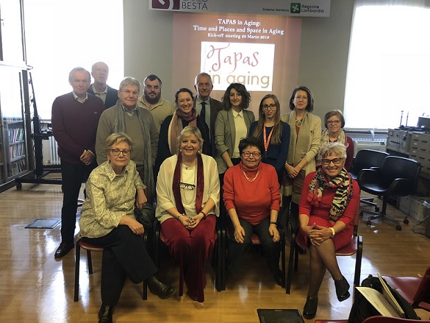Milano: il volontariato che allunga la vita. Presentati i dati della ricerca del progetto Tapas in Aging