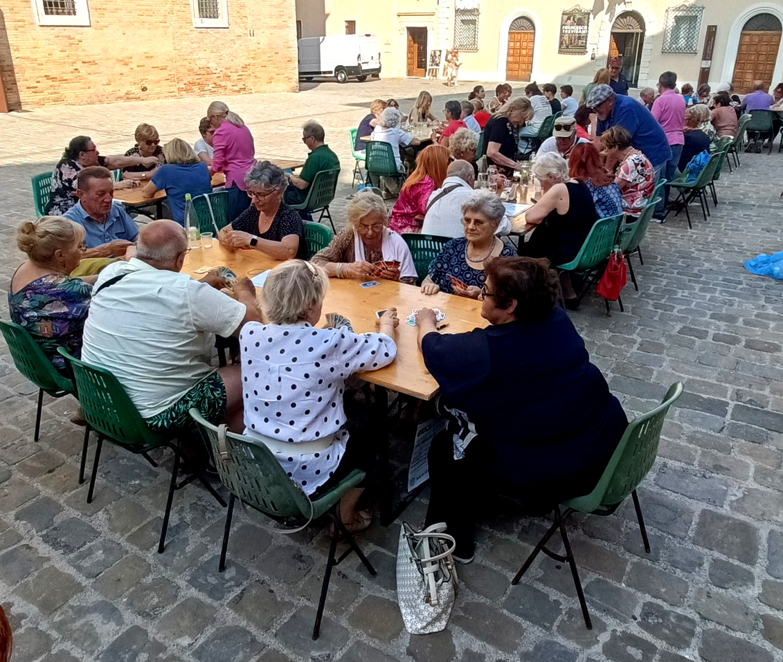 Jesi (AN), giochi in piazza per promuovere l’invecchiamento attivo