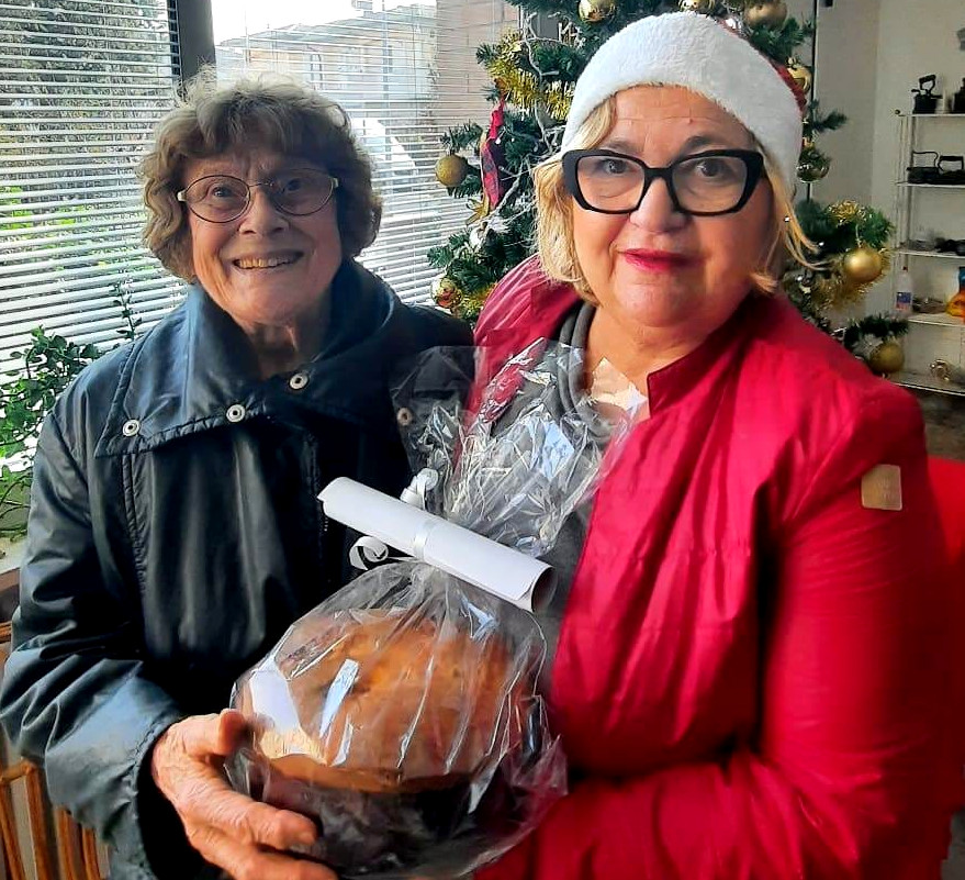 Lugo (RA): Babbo Natale esiste e consegna di doni con i volontari Auser